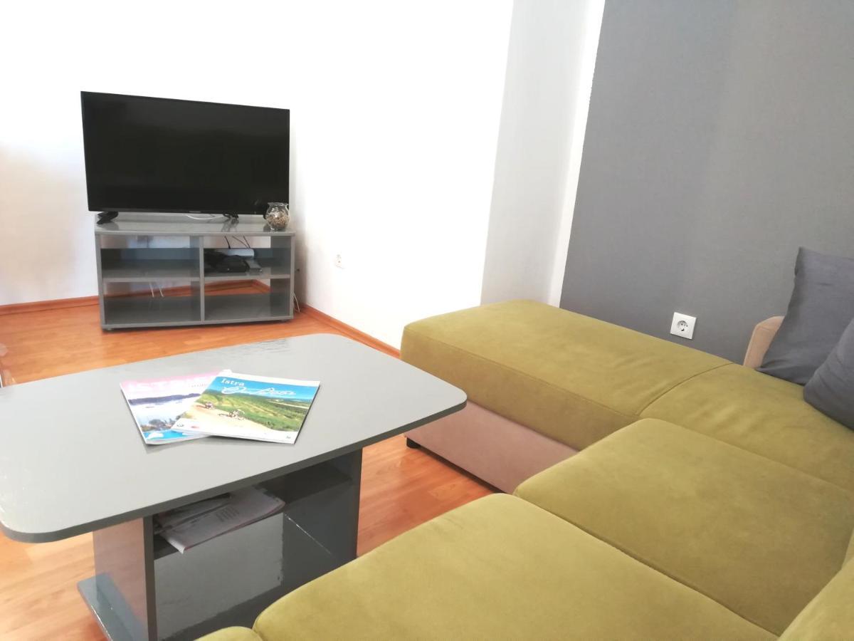 Apartment Toncic Benazici Luaran gambar