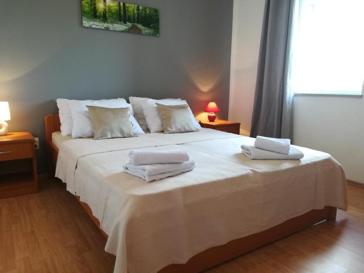 Apartment Toncic Benazici Luaran gambar