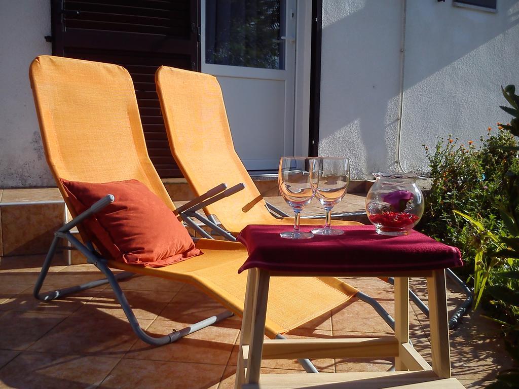 Apartment Toncic Benazici Luaran gambar